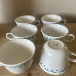 Set Of 6 Vintage Corelle Snowflake Garland Blue Coffee Mugs.